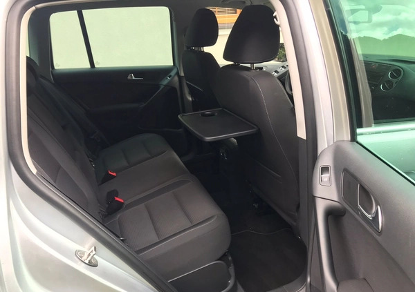 Volkswagen Tiguan cena 28900 przebieg: 189000, rok produkcji 2010 z Szczecin małe 137